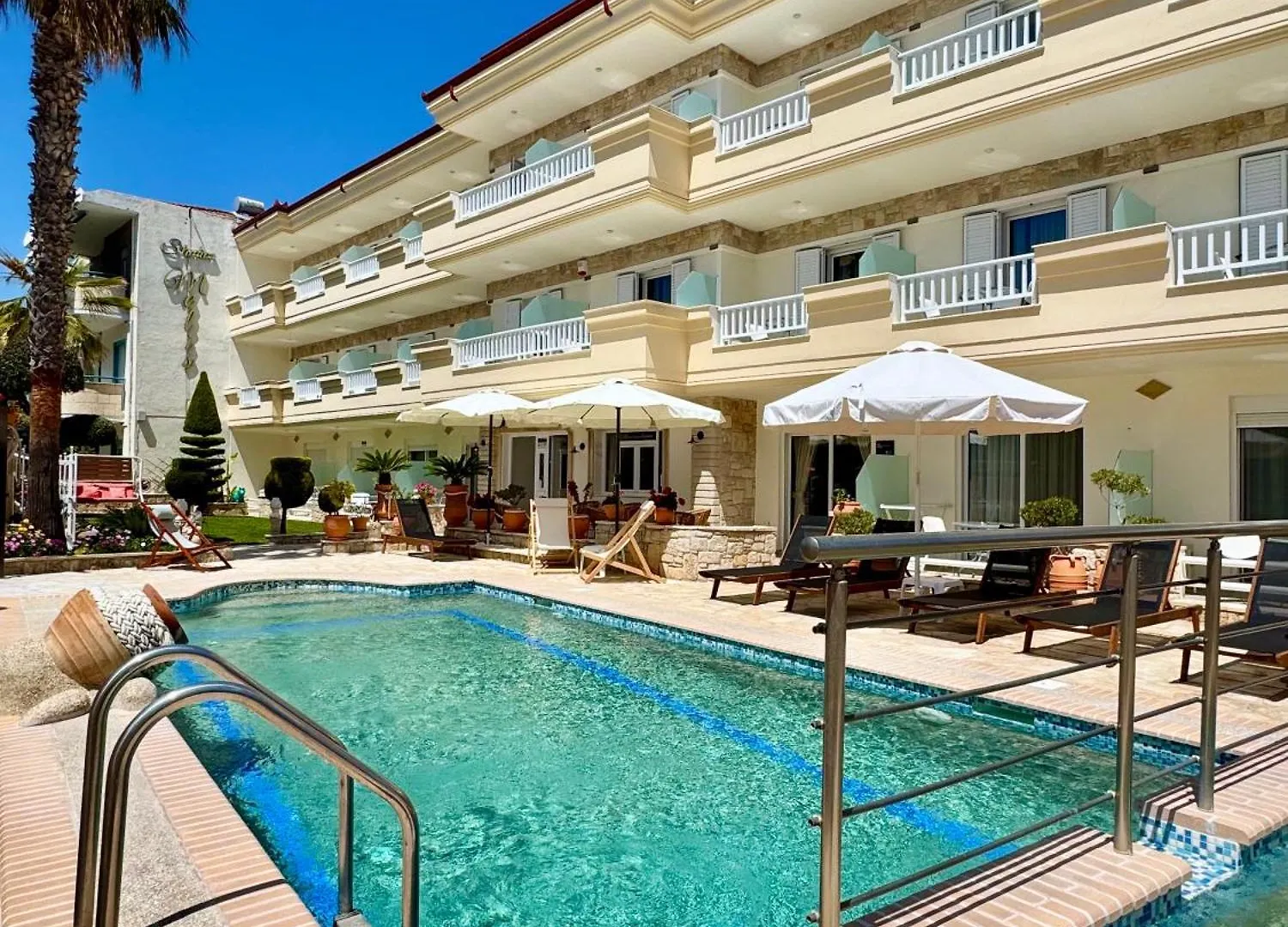 Kallithea  Melis Studios יוון