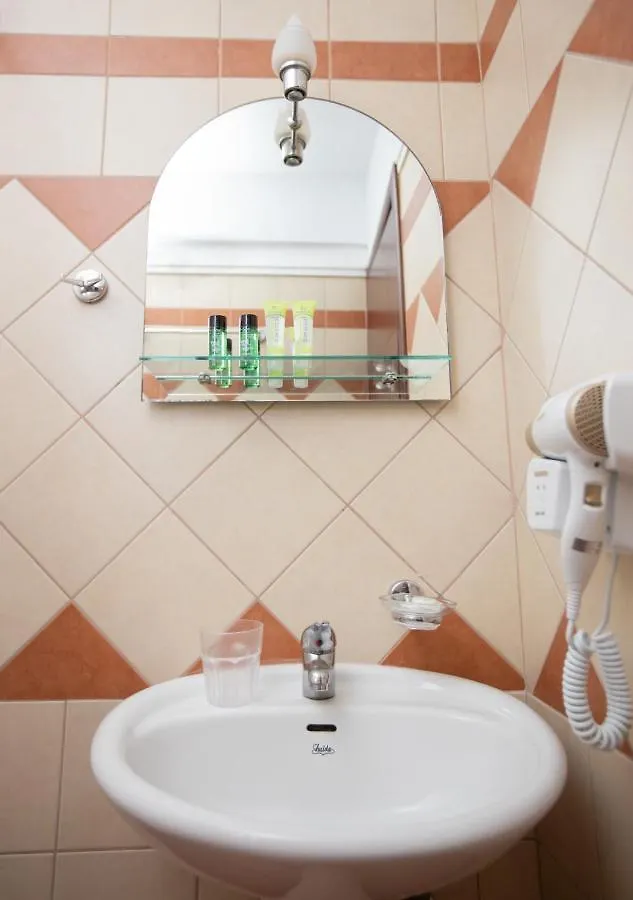 Melis Studios Aparthotel