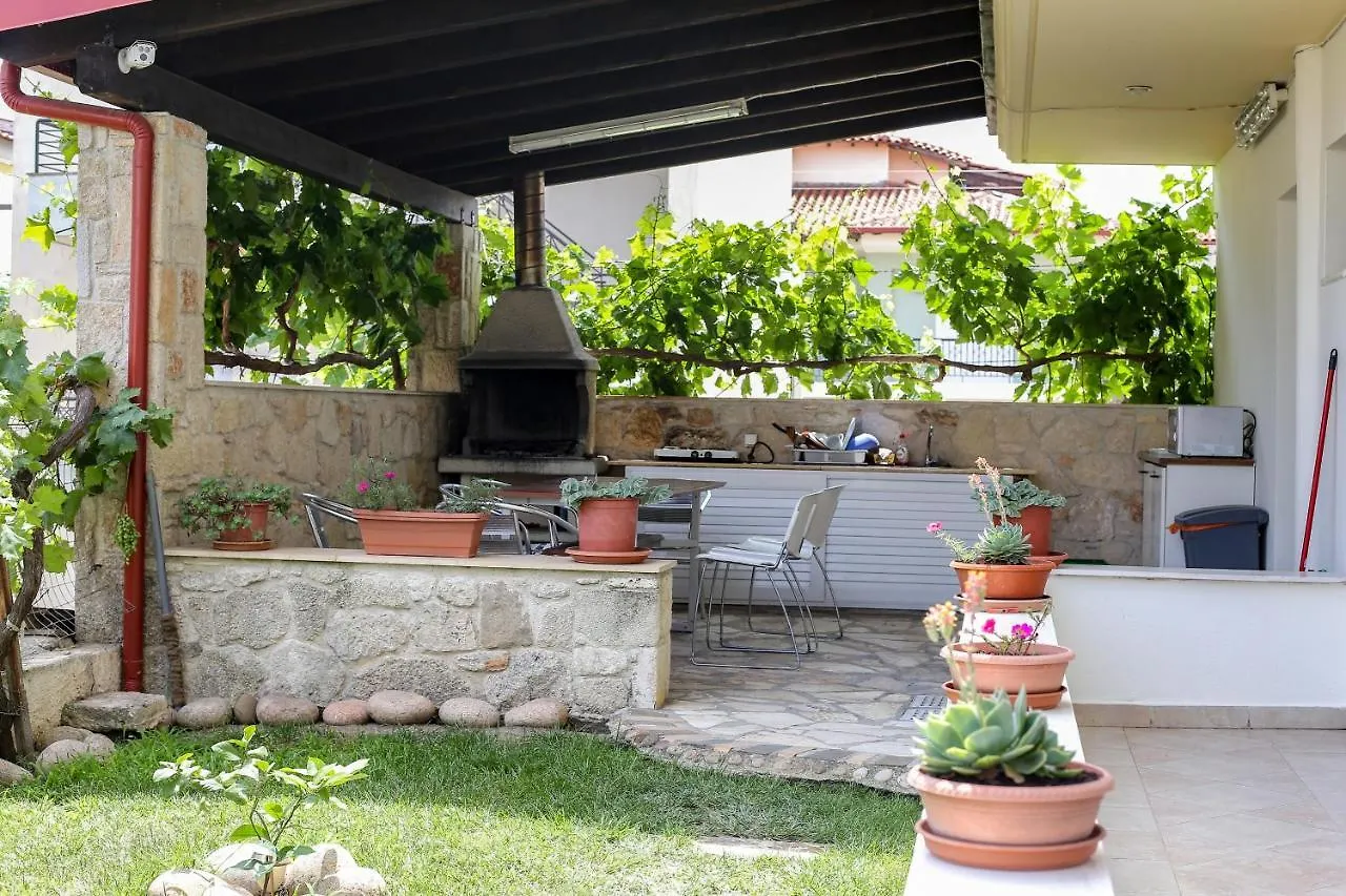 Melis Studios Апарт-отель Kallithea (Chalkidiki)